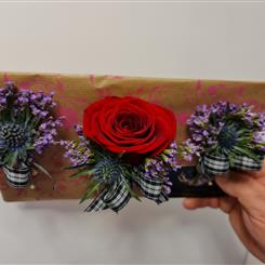 Buttonholes  09-03-2022 14 37 34