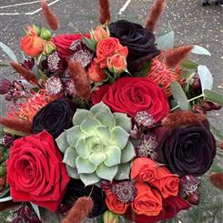 red and black velvet bouquet